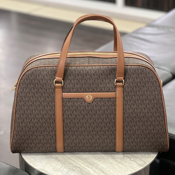 MICHAEL KORS Jet Set Travel Extra-Large Signature Logo Weekender Bag
